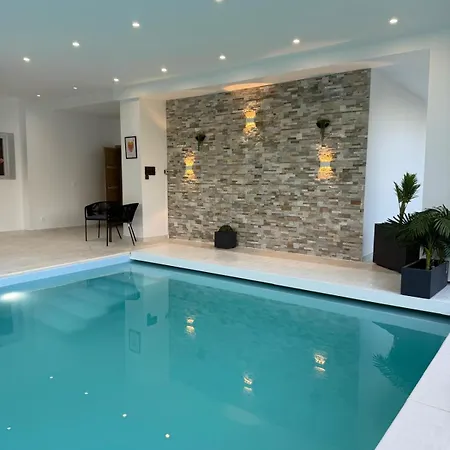 Sublime Loft Piscine Interieure Apartmán Versailles