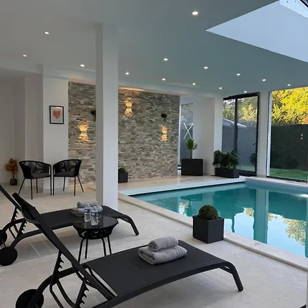 Sublime Loft Piscine Interieure * Versailles