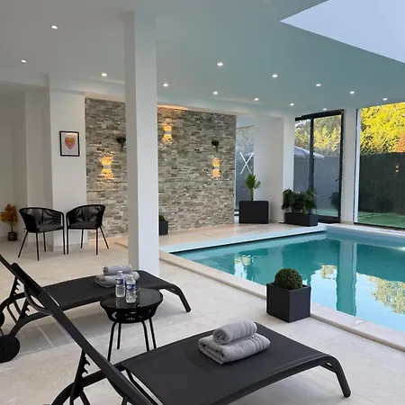 Sublime Loft Piscine Interieure Apartmán