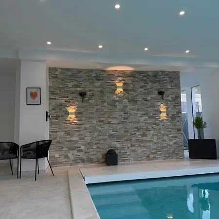 דירה Sublime Loft Piscine Interieure *